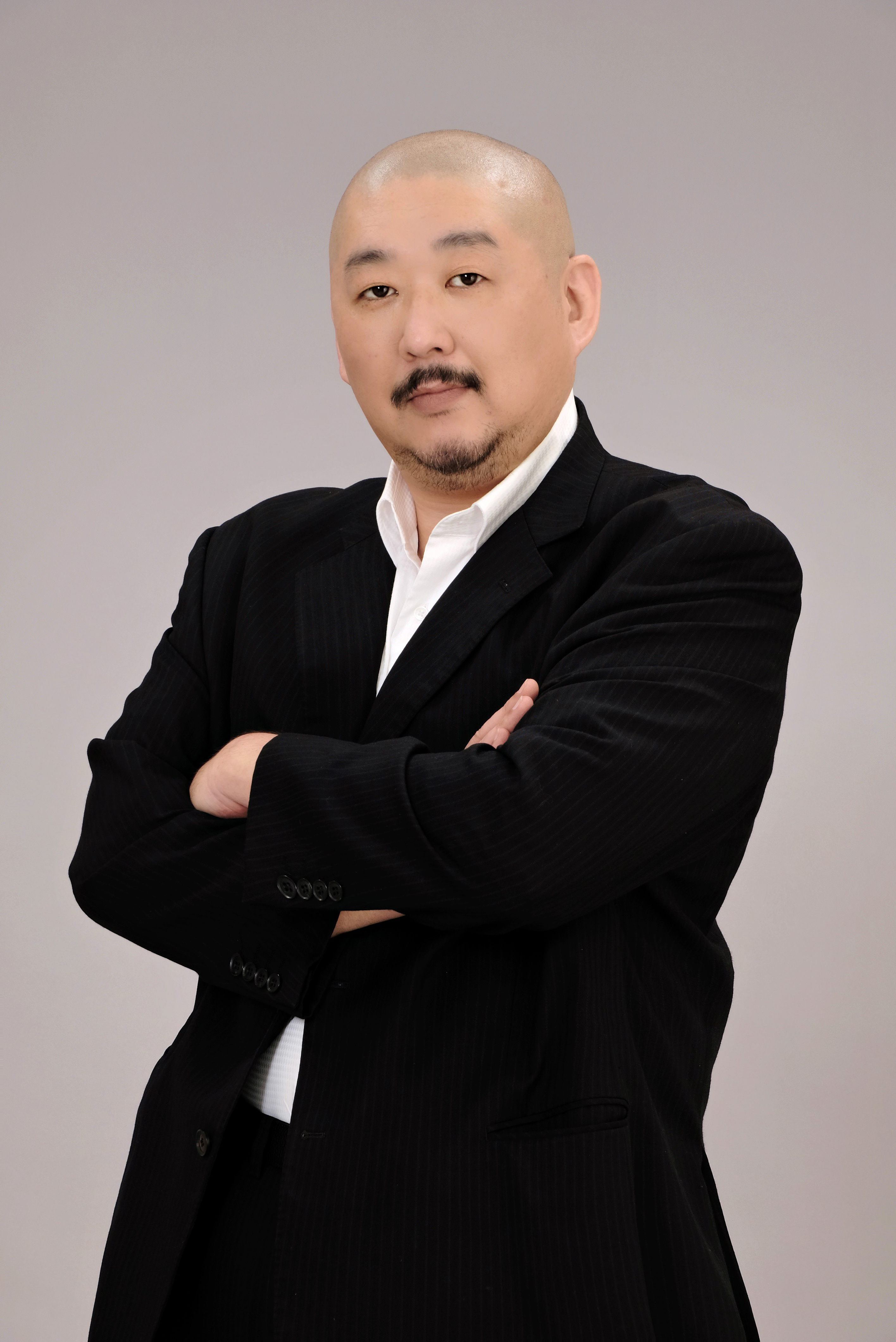 HANAWA行政書士事務所 代表 行政書士 内堀敦史